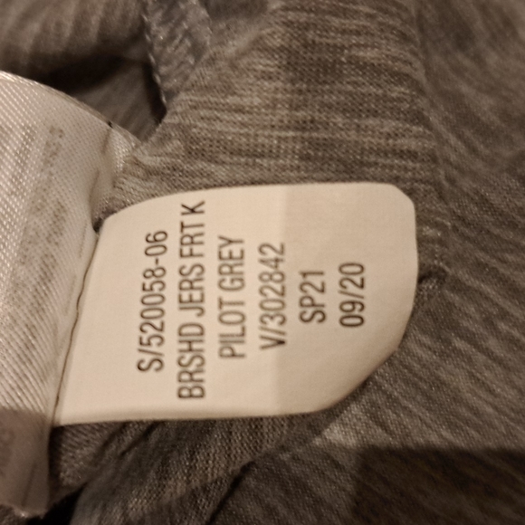 Sz M Gap fit workout tank top - Picture 8 of 9